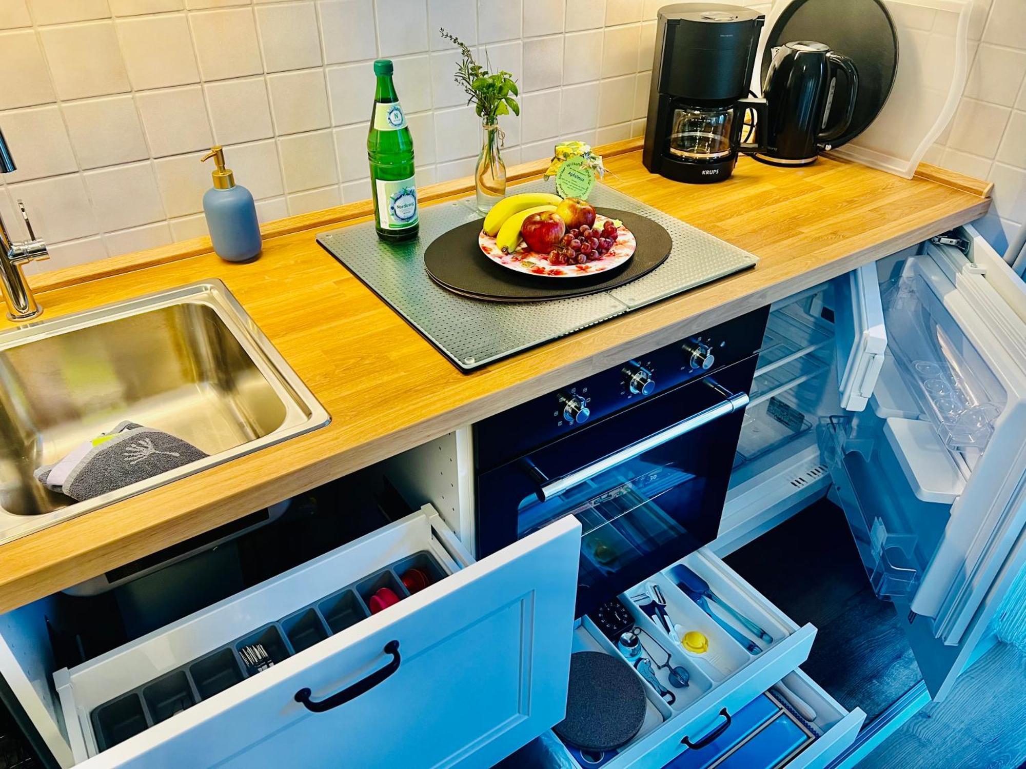 Seelund - Meeresrauschen Lauschen - Ruhiges Sonniges Apartment Mit Garten Und Terrasse Nahe Strand Und Ostsee Schönhagen Eksteriør bilde